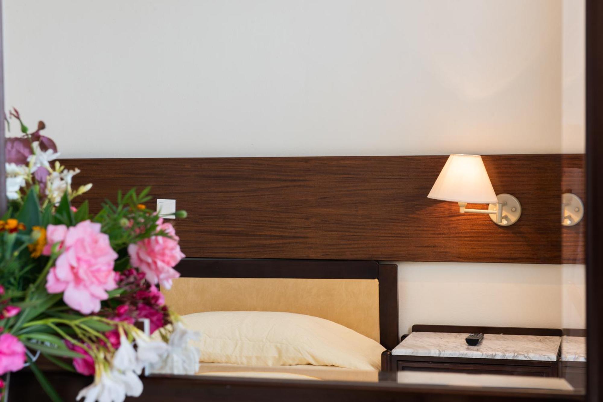 Aphrodite Beach Hotel Corfu Róda Eksteriør bilde